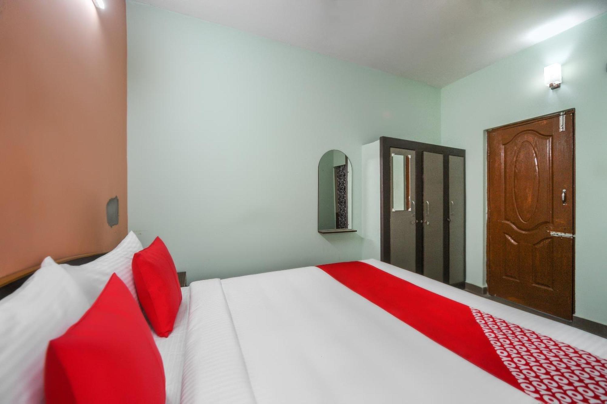 Oyo Modern Guest House Chennai Exterior foto