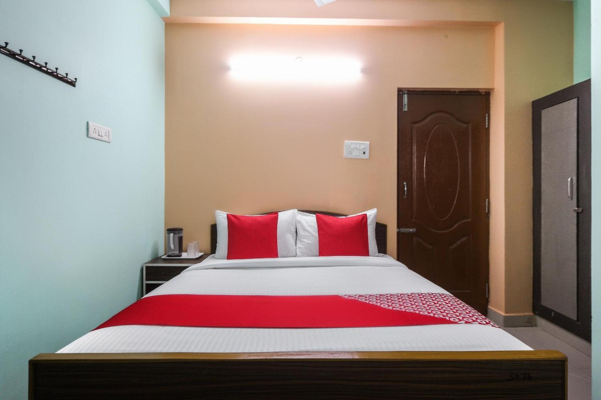 Oyo Modern Guest House Chennai Exterior foto