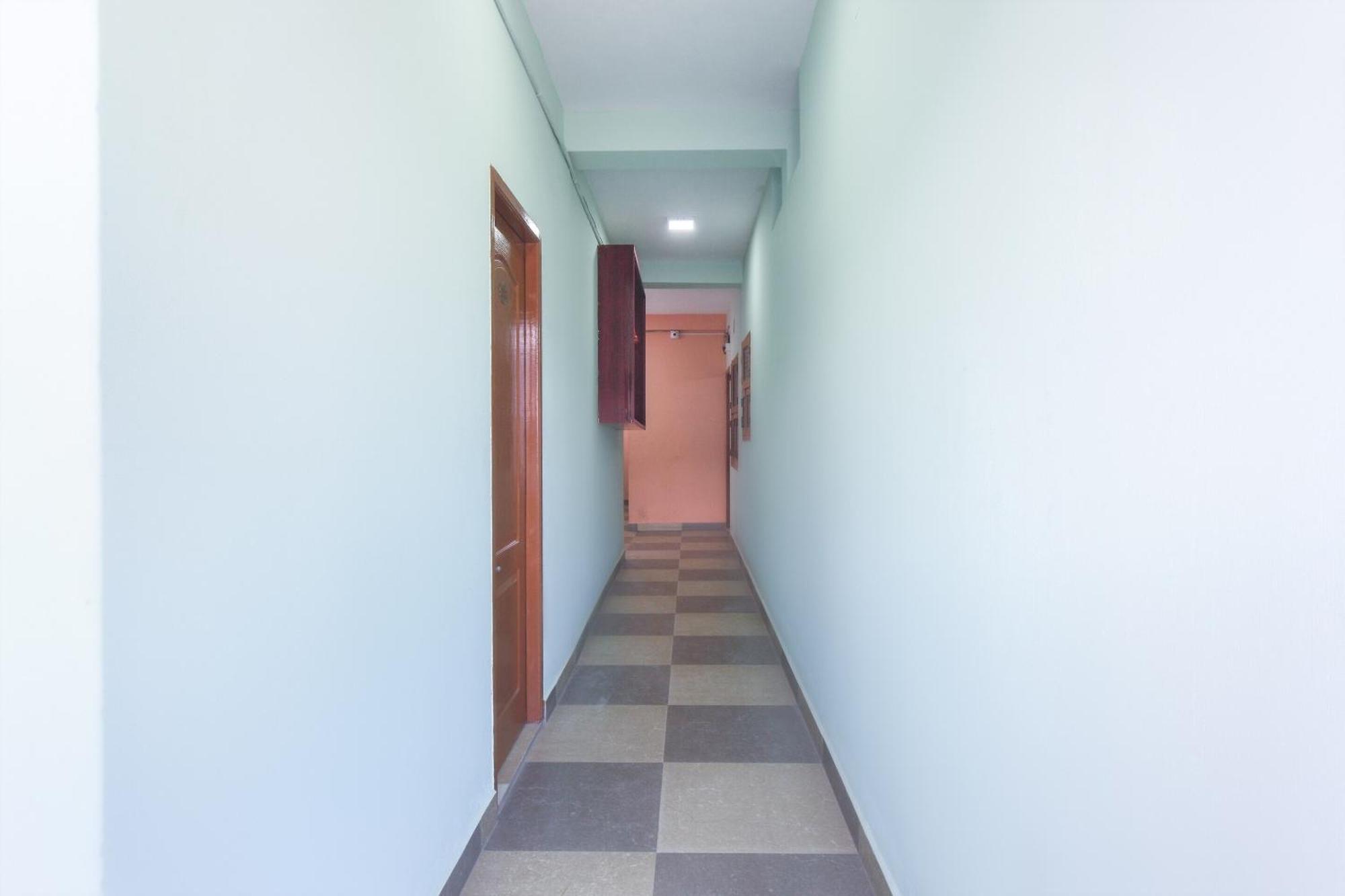 Oyo Modern Guest House Chennai Exterior foto
