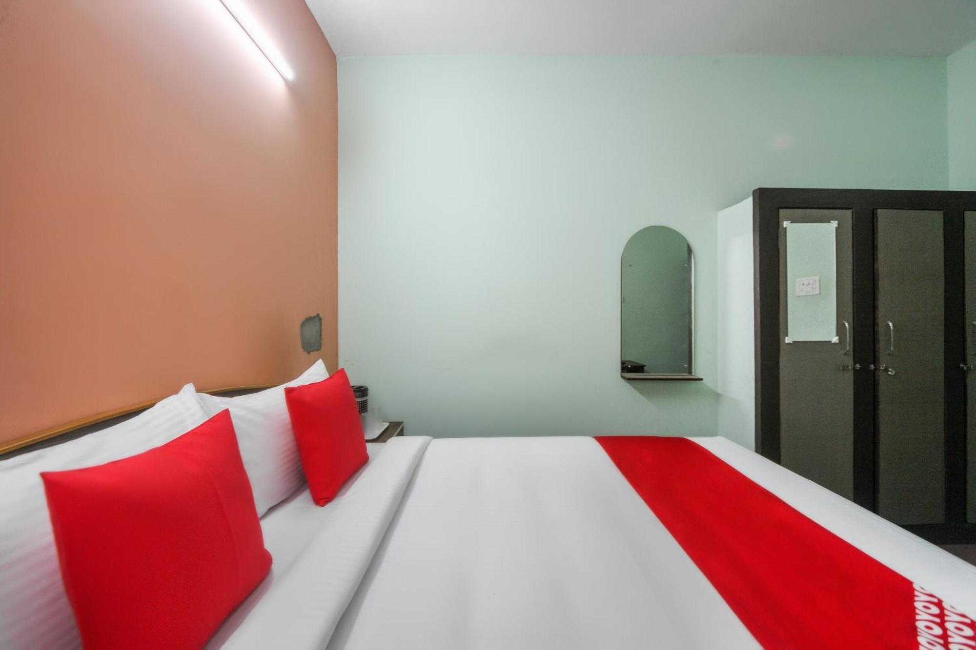 Oyo Modern Guest House Chennai Exterior foto