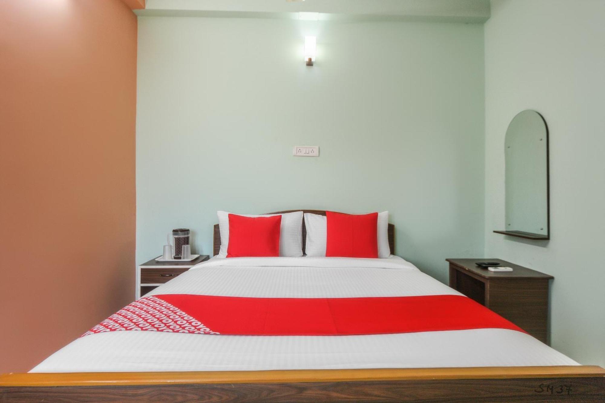 Oyo Modern Guest House Chennai Exterior foto