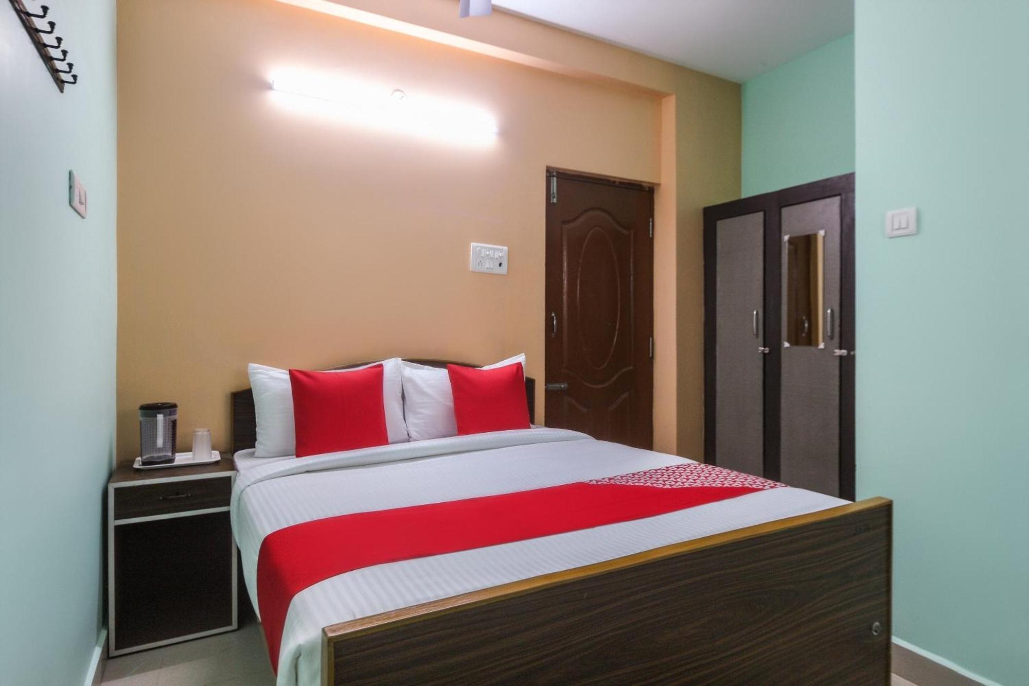 Oyo Modern Guest House Chennai Exterior foto