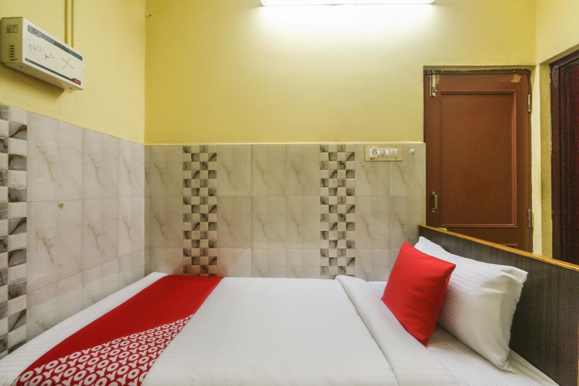 Oyo Modern Guest House Chennai Exterior foto